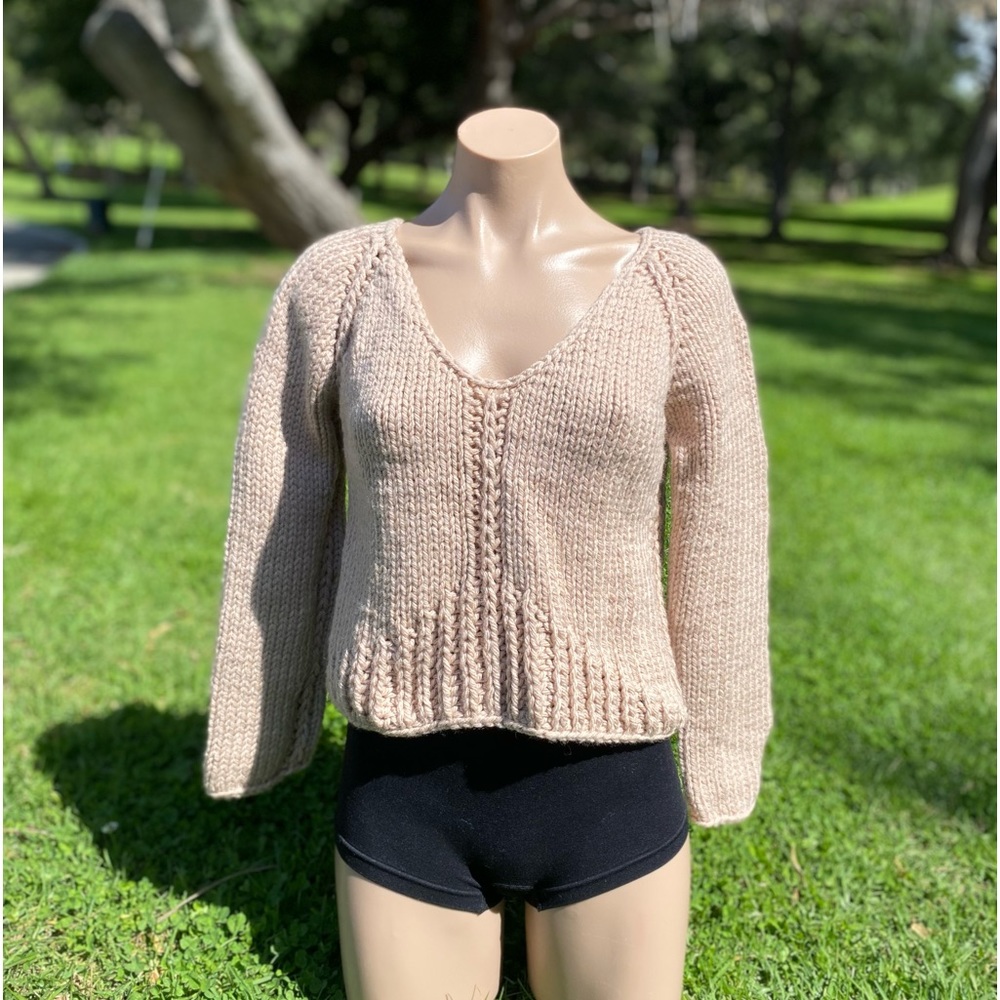 Handmade knitted chunky sweater small V-neck longsleeve